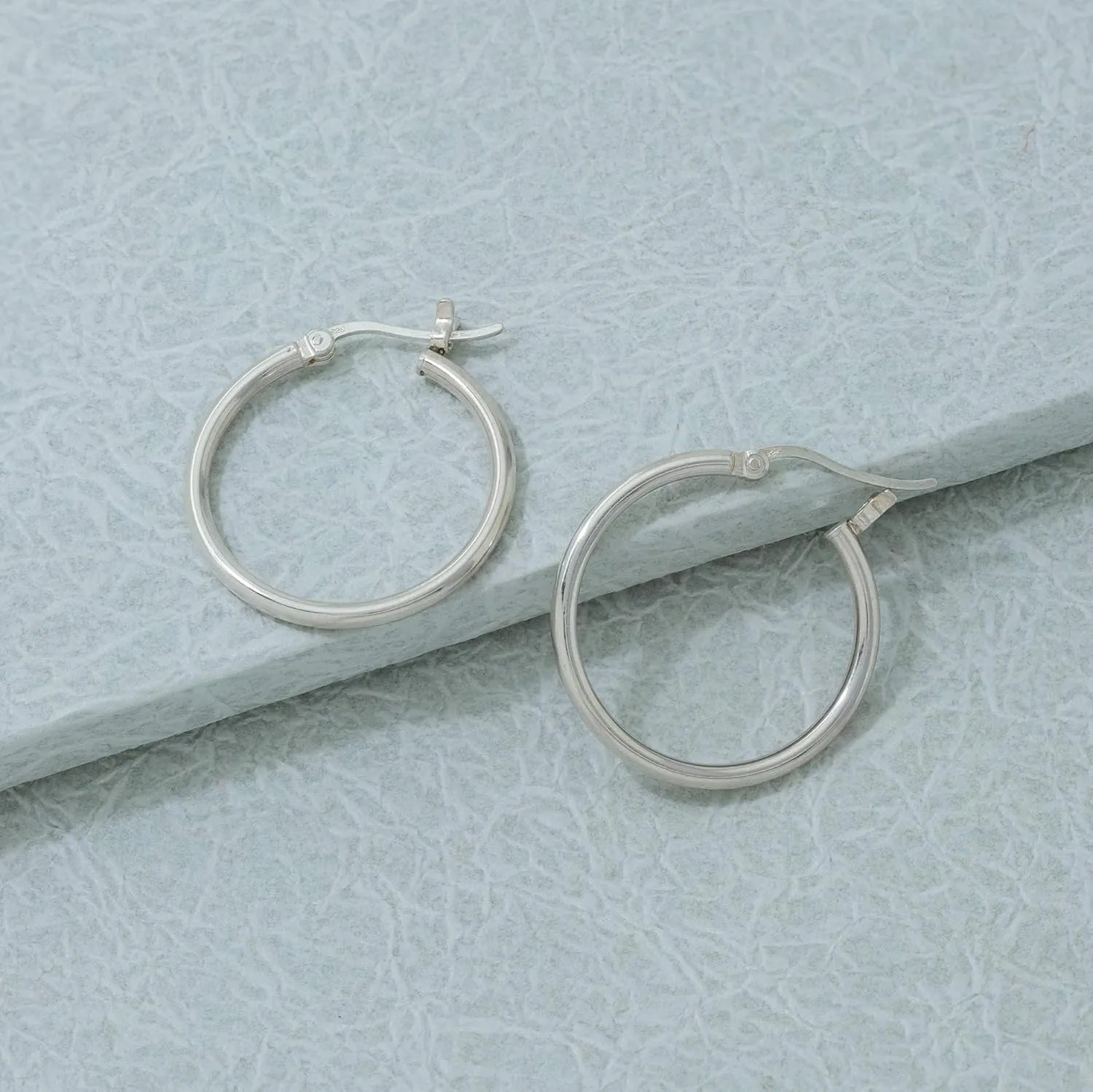 Boma Jewelry Sterling Silver Classic Snap Down Closure Tube Hoop Earrings