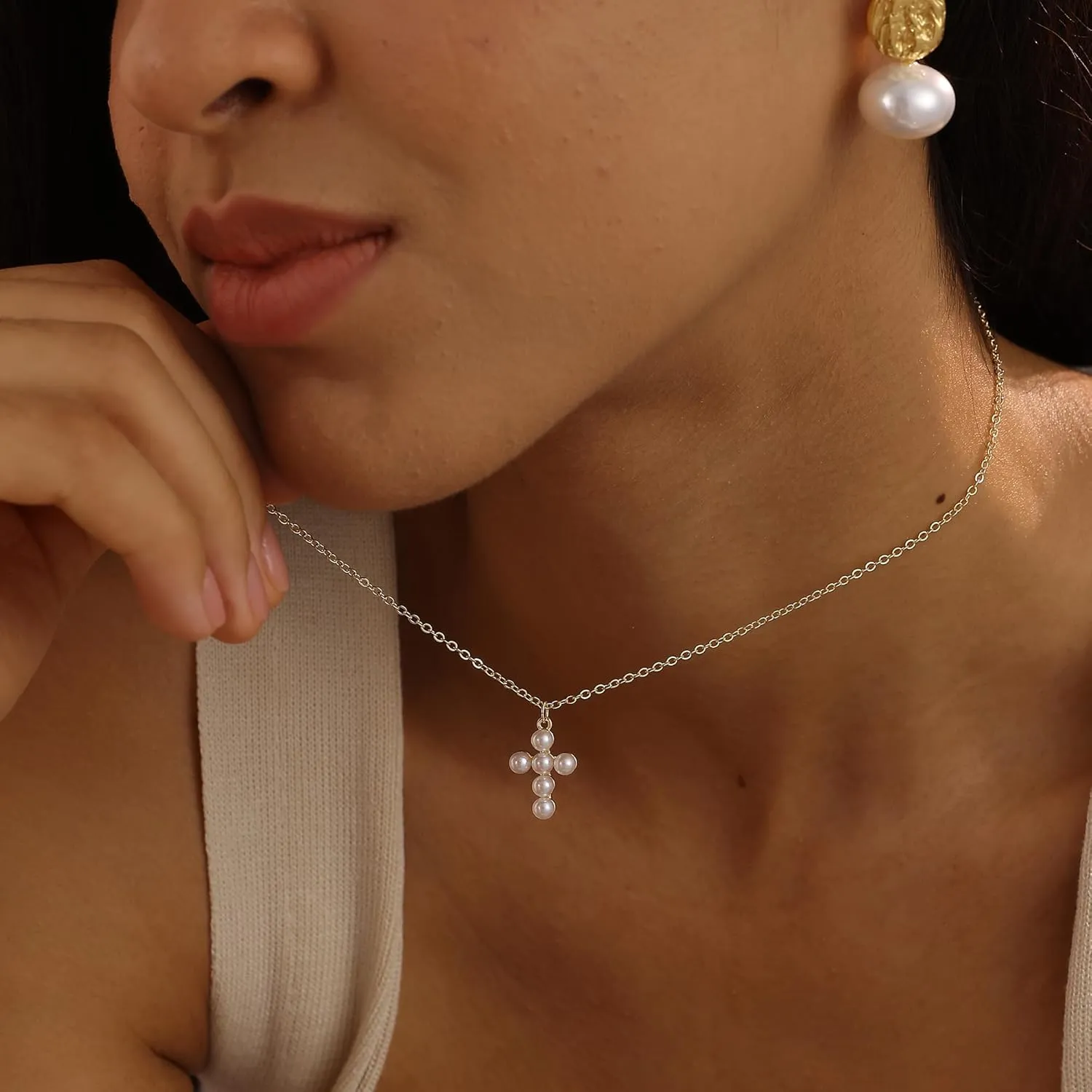Cross Necklace for Women, 14k Gold Plated Dainty Necklace Cute Cubic Zirconia Cross Pendant Necklace for Women Simple Small Gold Pearl Cross Necklaces Gold Jewelry