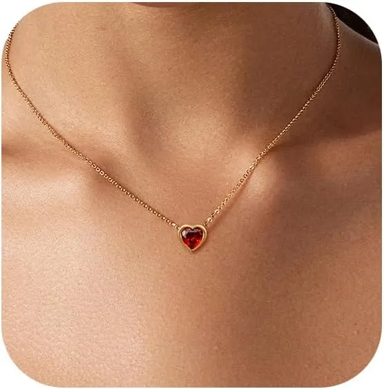 Cute Heart Necklace for Women Gold/Silver Plated Heart Pendant Choker Necklaces Tendy Love Heart Chain Necklace Dainty Gold/Silver Necklace Jewelry Gifts for Women
