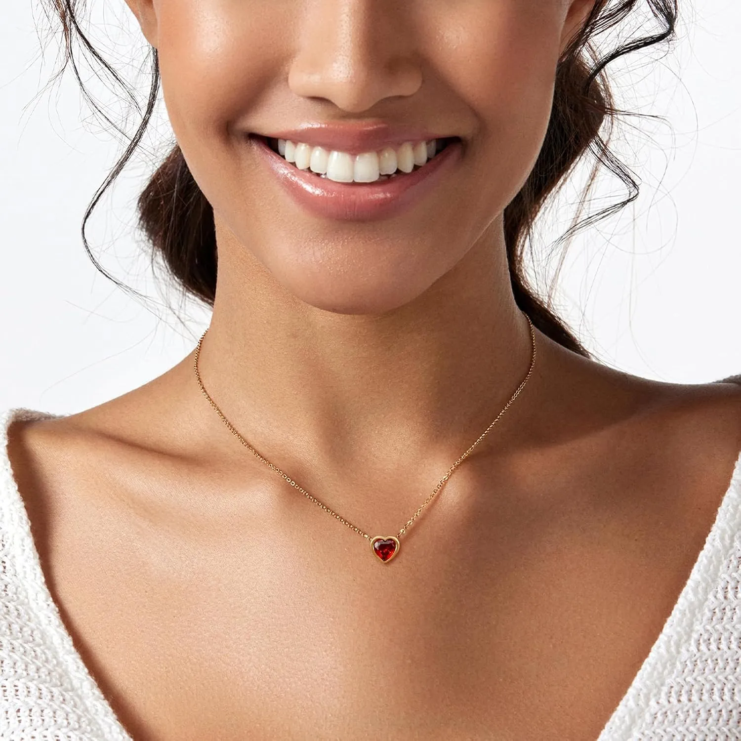 Cute Heart Necklace for Women Gold/Silver Plated Heart Pendant Choker Necklaces Tendy Love Heart Chain Necklace Dainty Gold/Silver Necklace Jewelry Gifts for Women