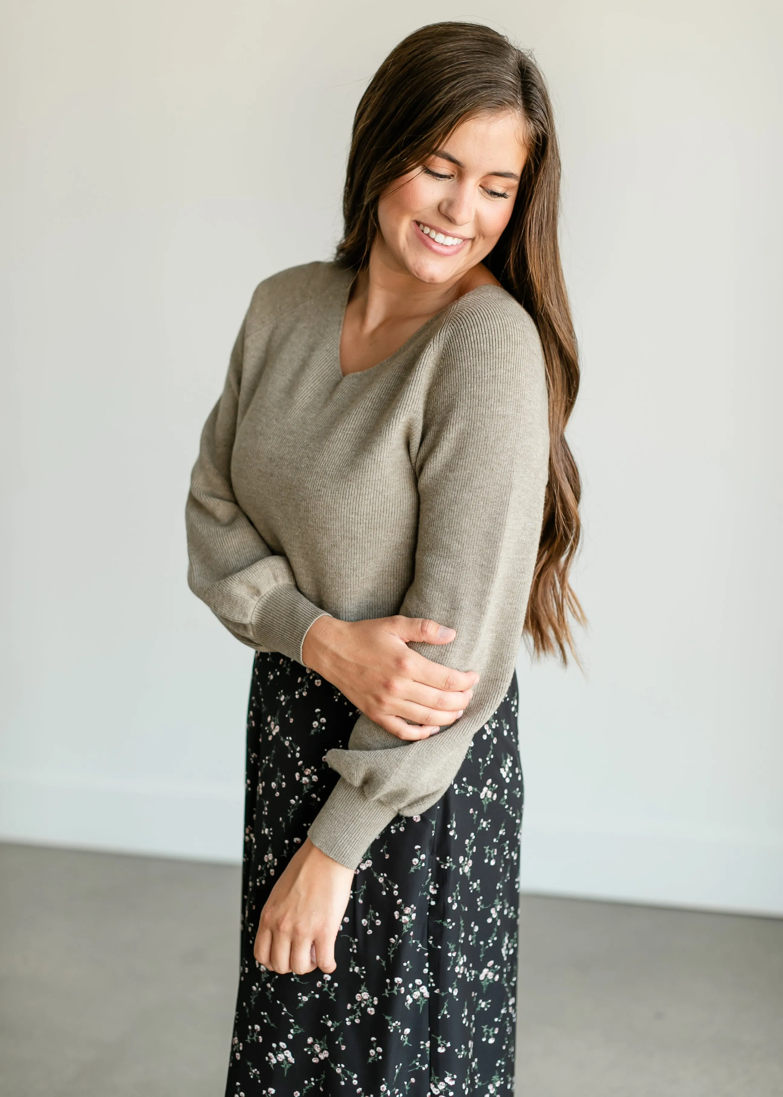 Essential V-Neck Balloon Sleeve Sweater - FINAL SALE