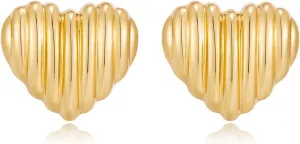 FAMARINE Gold Heart Stud Earrings for Mom Classic Love Earrings Gift for Women