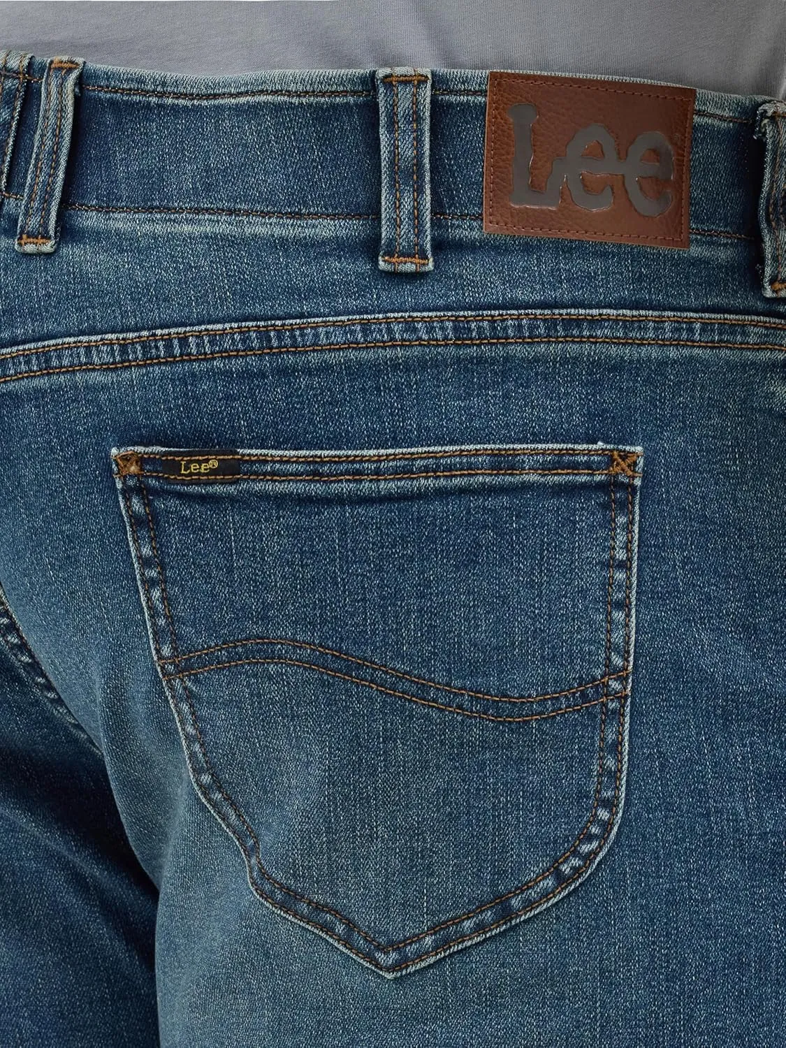 Lee Men's Big & Tall Extreme Motion Relaxed Straight Jean