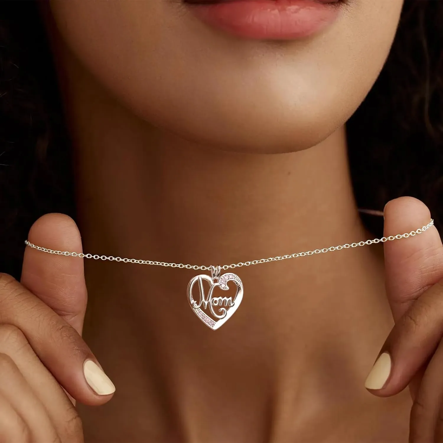 Moodear Mothers Day Gifts Mama Pendant Necklaces for Women - Dainty Small 18K Gold Plated Mom Necklace Non Tarnish Gift for Mom,New Mom Trendy