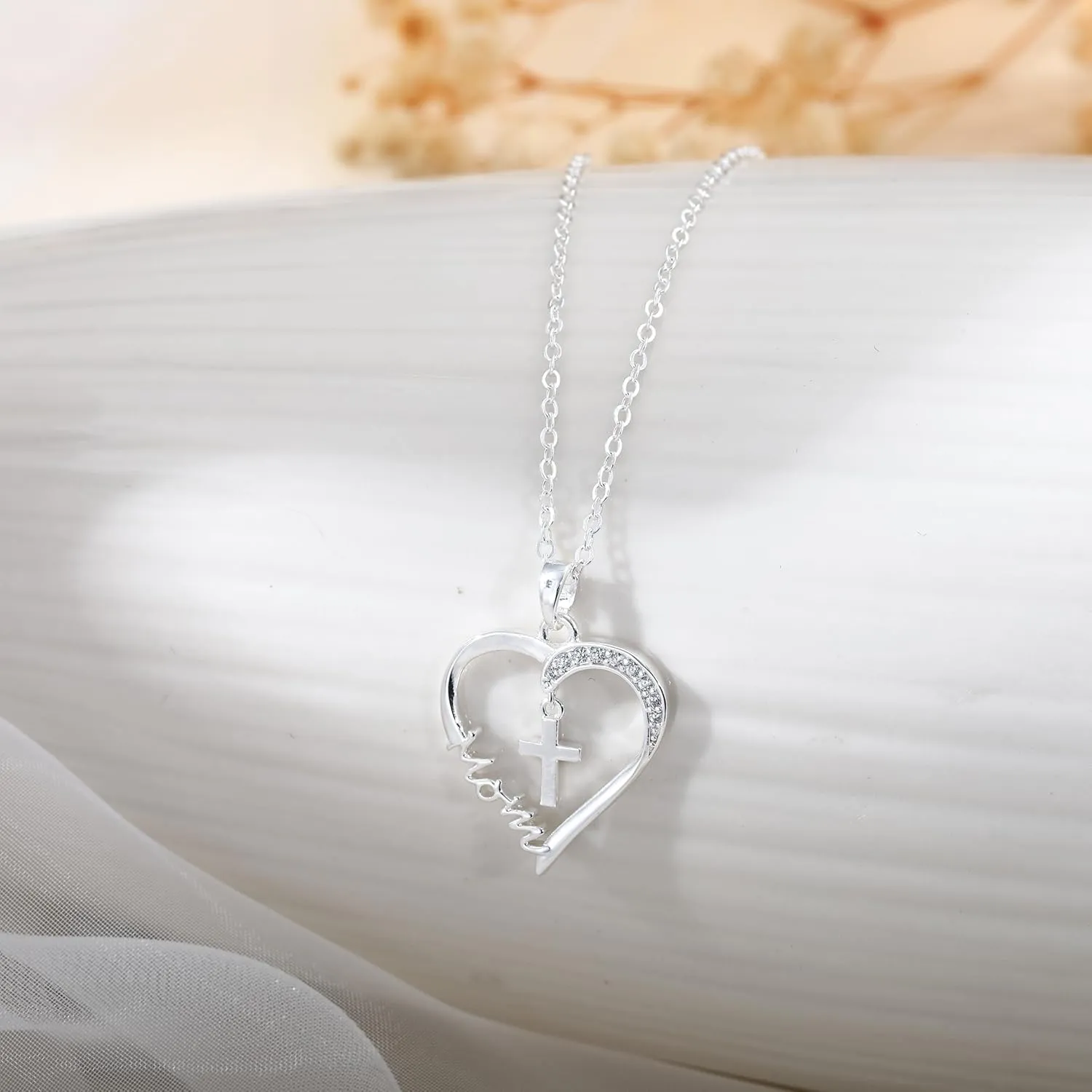 Moodear Mothers Day Gifts Mama Pendant Necklaces for Women - Dainty Small 18K Gold Plated Mom Necklace Non Tarnish Gift for Mom,New Mom Trendy