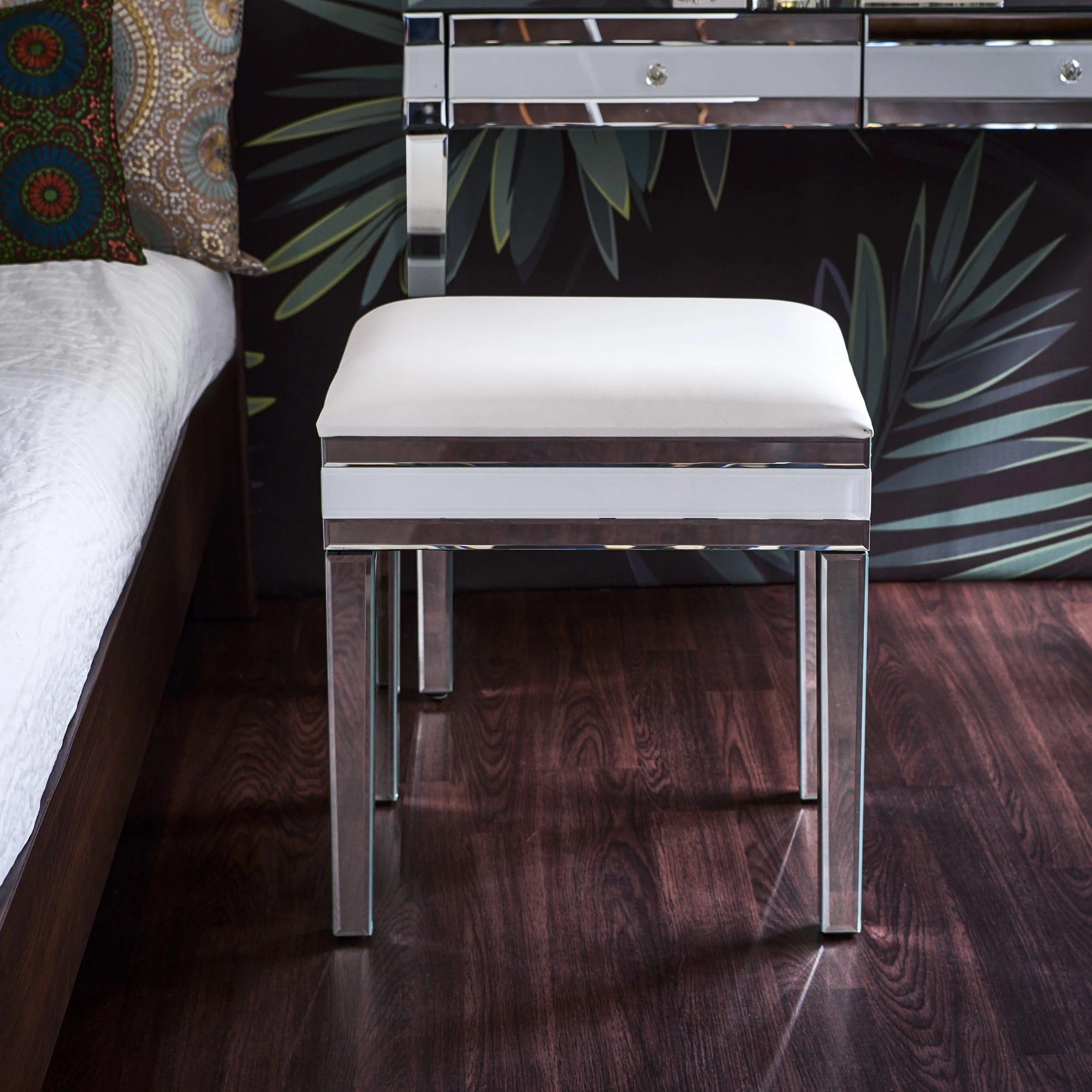 Outlet - White Stool
