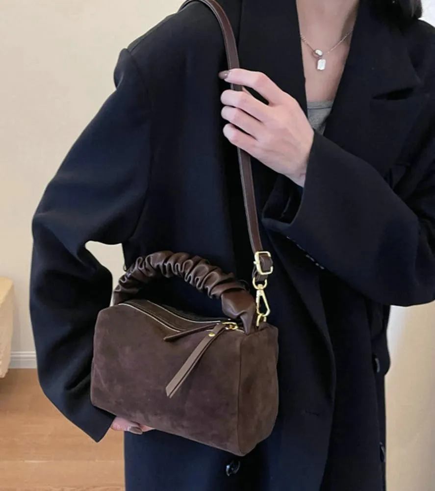 Small Suede Purses for Women Trendy Shoulder Crossbody Bag Vegan Leather Totes Handbag Fall Suede Pillow Satchel