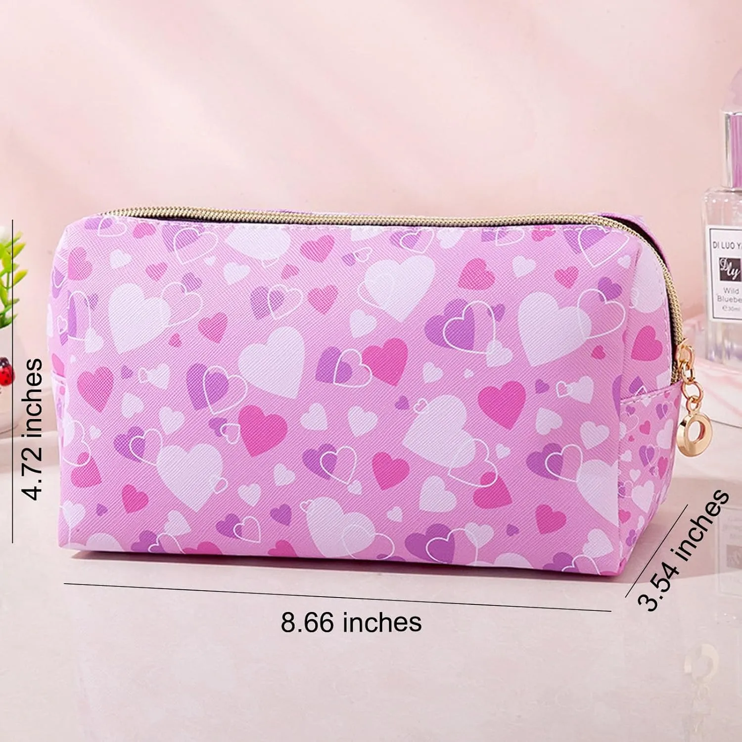 Stylish Cosmetic Bag Your Versatile Travel Companion for Organizing Makeup and Toiletries Effortlessly. Elegant Design, Durable Material, and Spacious Capacity for All Your Beauty Essentials.