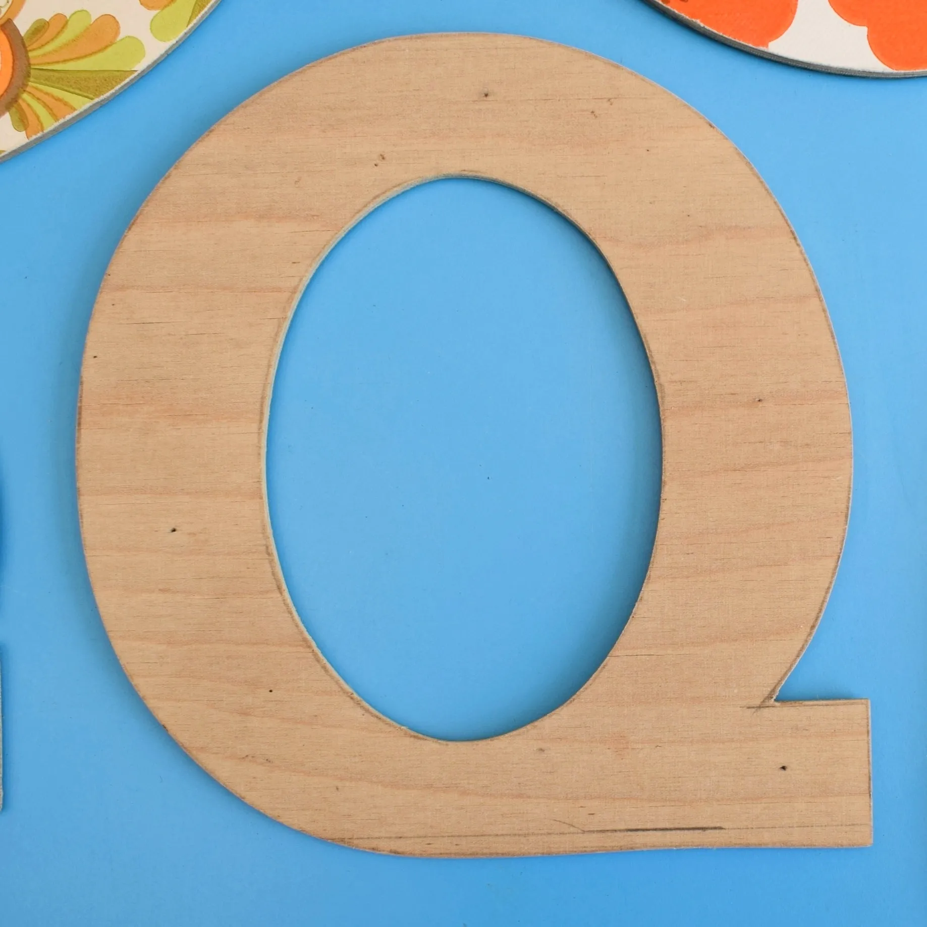 Vintage Letters - Wood & Vintage Wallpaper