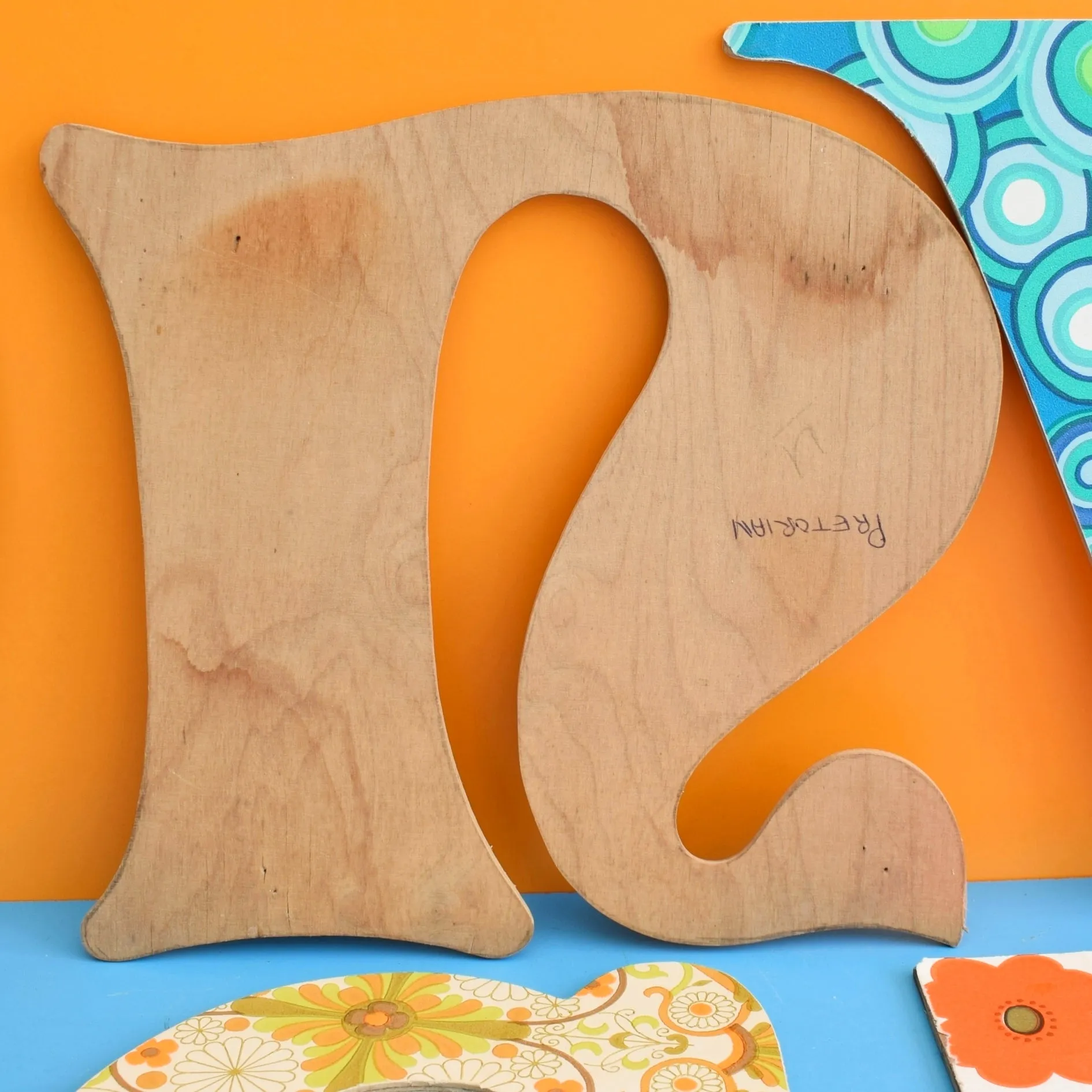 Vintage Letters - Wood & Vintage Wallpaper