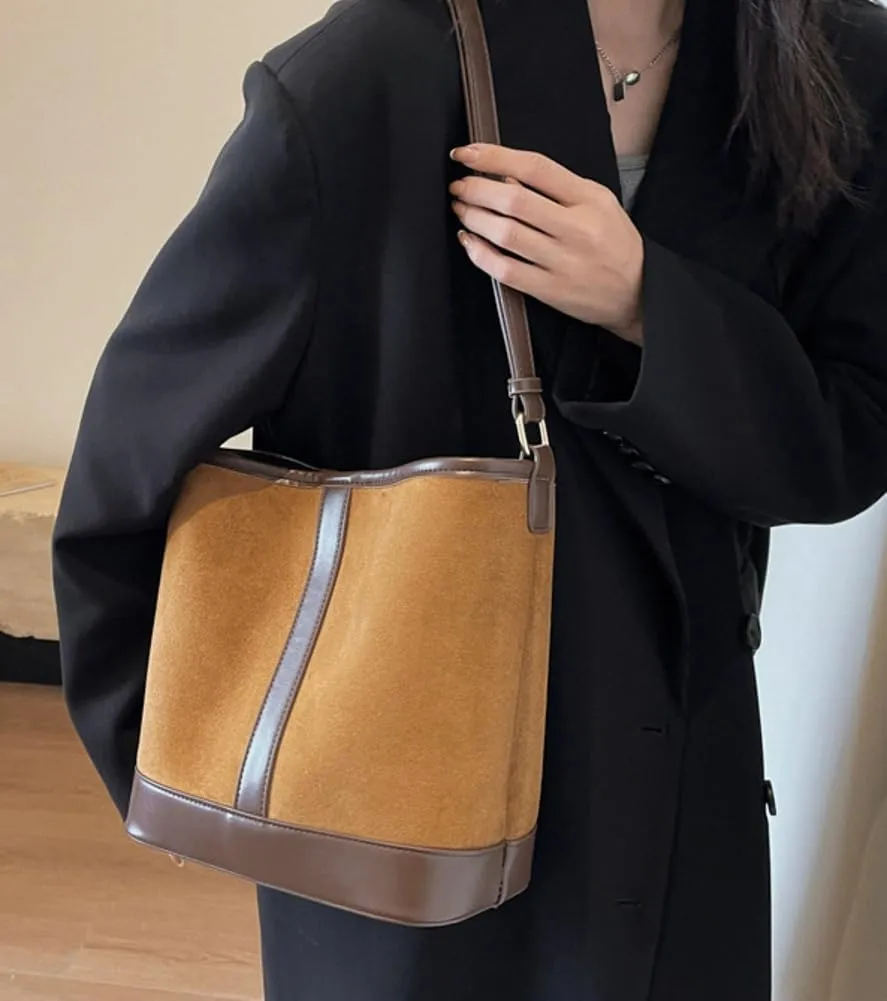 Women's Retro Shoulder Bag Totes Handbag Suede Large Bucket Underarm Purse Casual Satchel Travel Winter Fall 2024